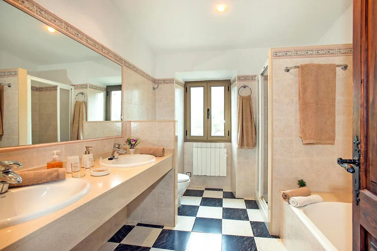 Villa Papa Cala San Vicente Mallorca